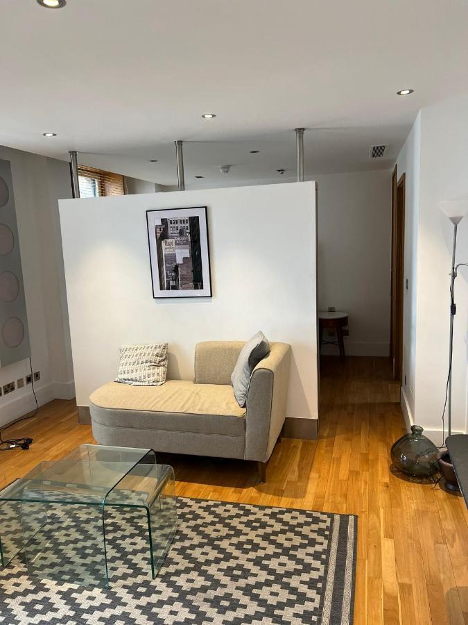 Piccadilly Circus Luxury Studio * Londra